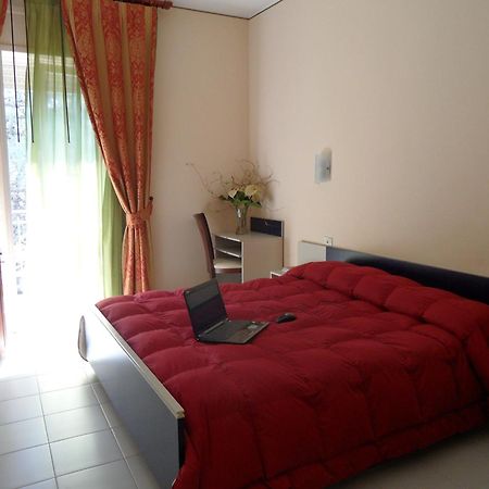 Hotel Villa Giusy Castellaneta Marina Kültér fotó